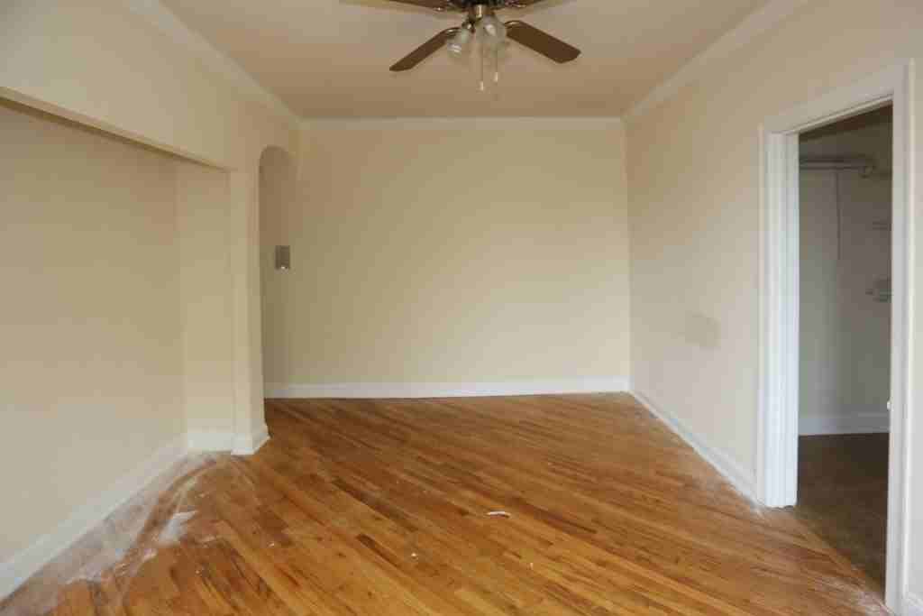 4614 N Paulina St #407 - Photo 7 of 15