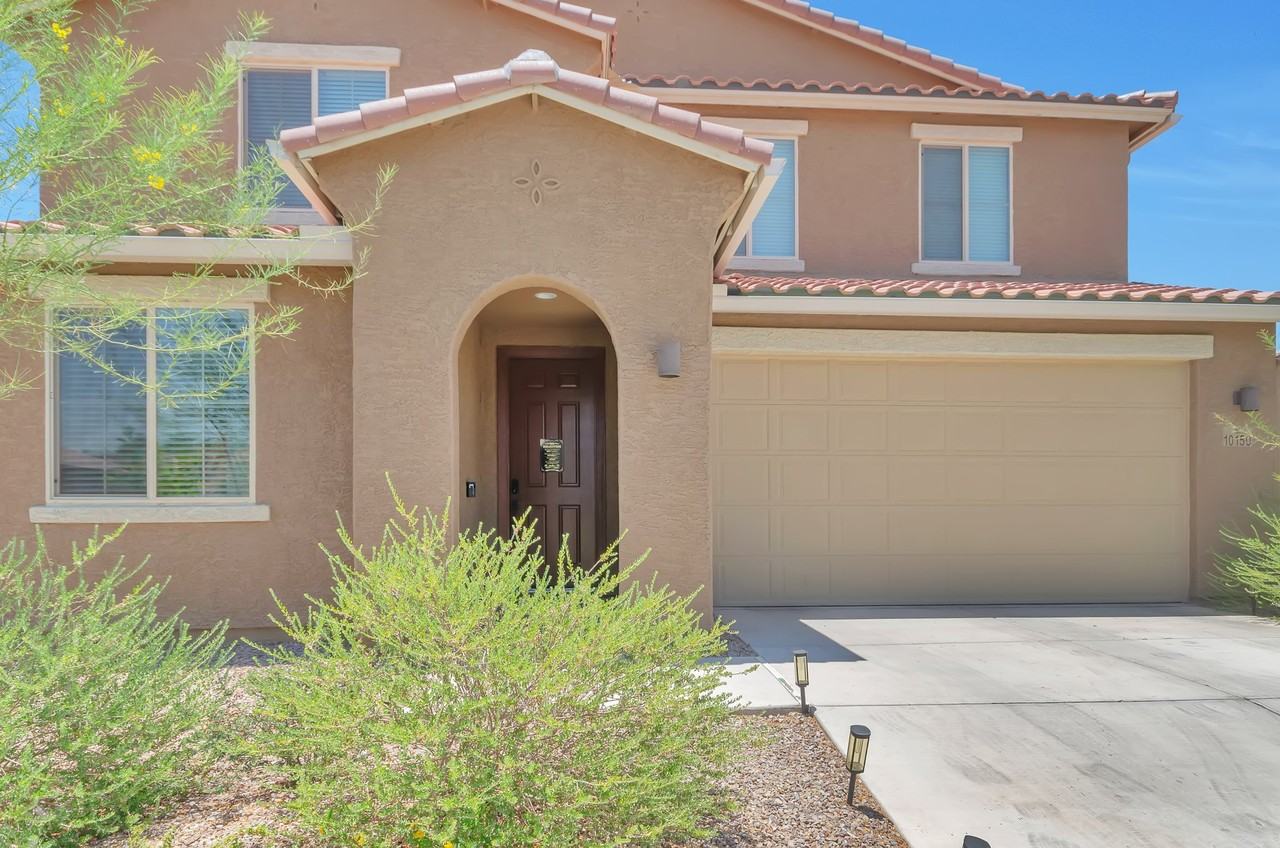 10150 S Rolling Water Dr - Photo 2 of 25