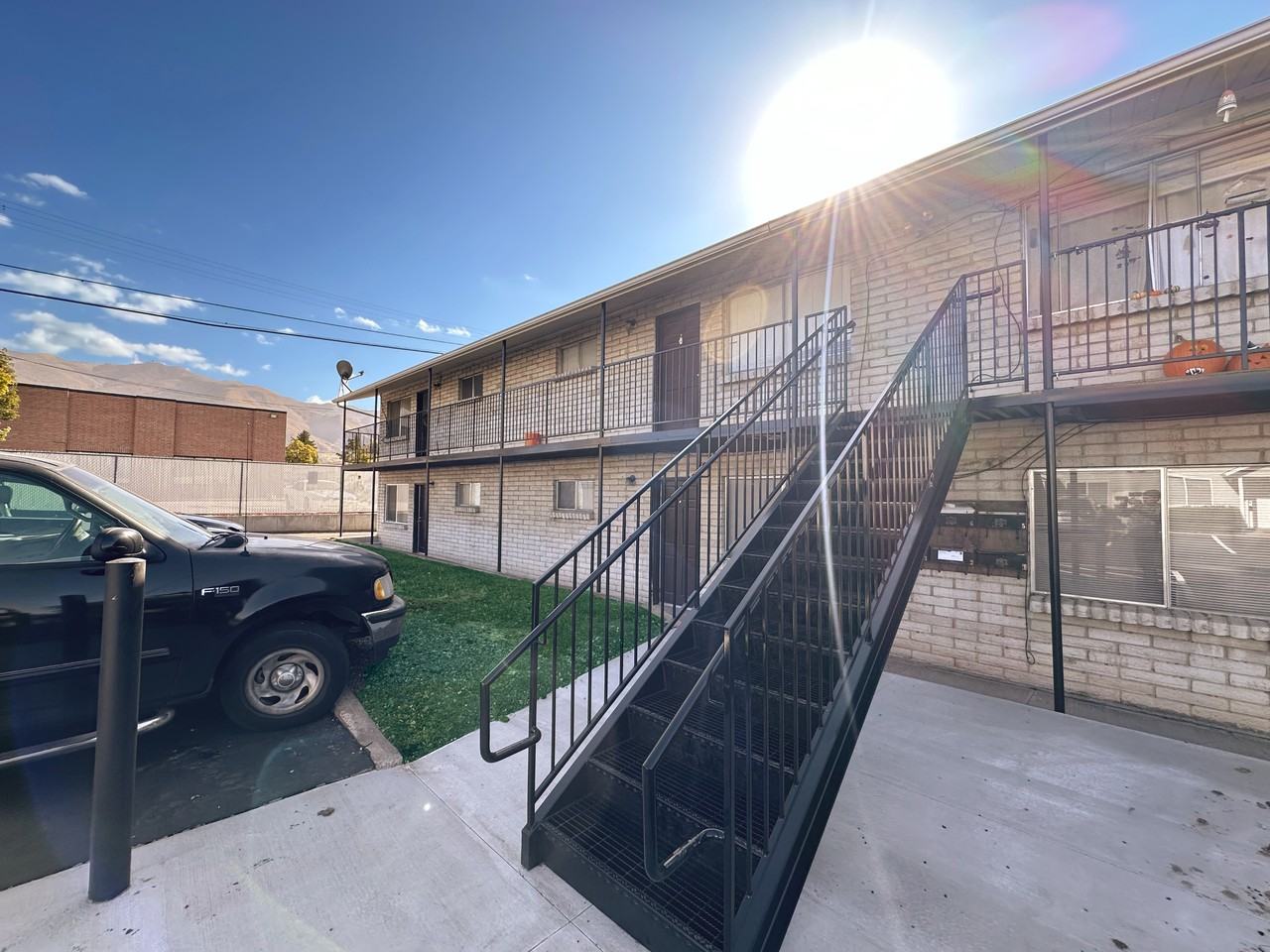 158 Nw - Photo 2 of 14