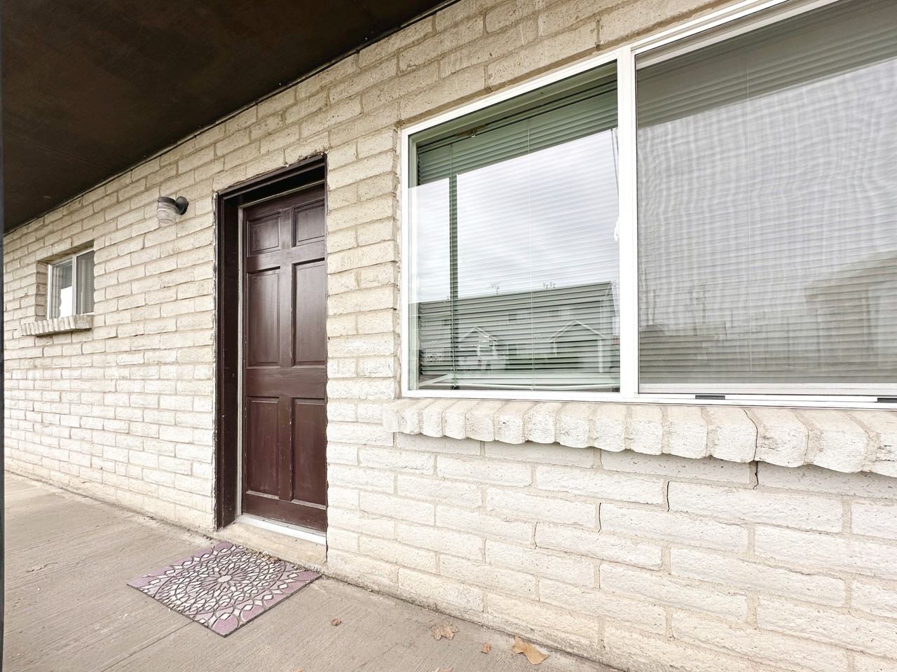 158 Nw - Photo 3 of 14