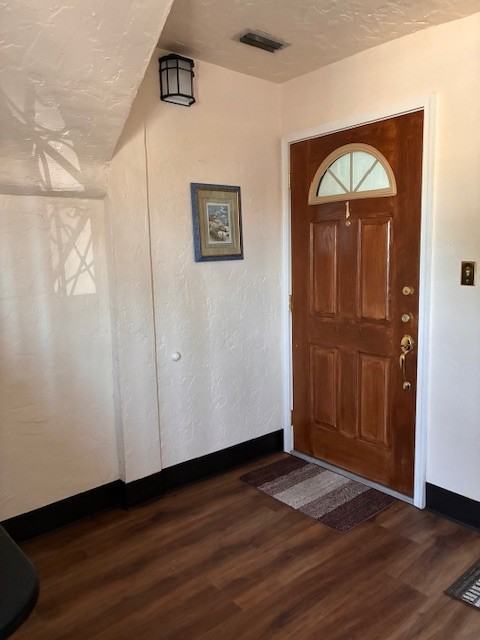 4715 Santa Barbara Blvd - Photo 3 of 18