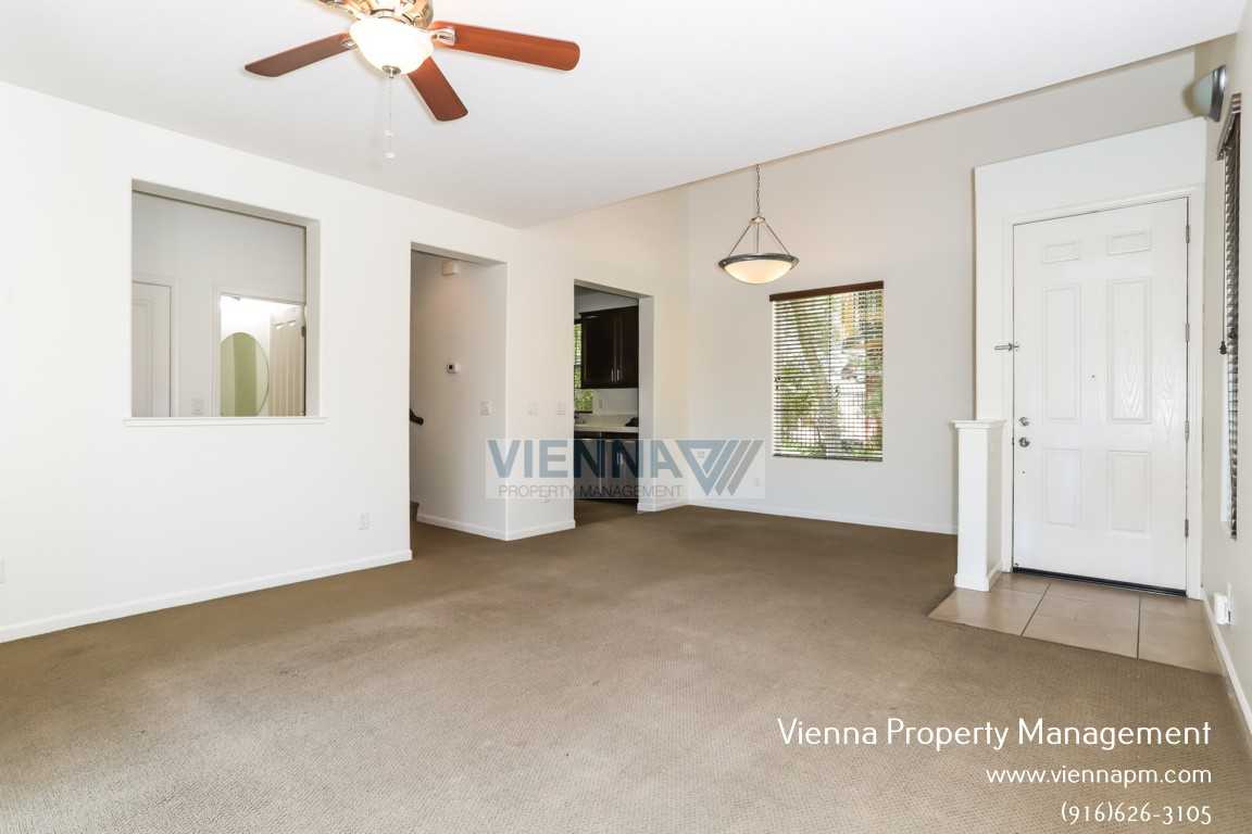 824 Gold Ln - Photo 3 of 19