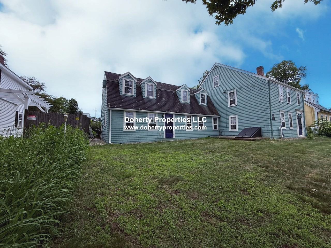 362 Main St - Photo 2 of 11