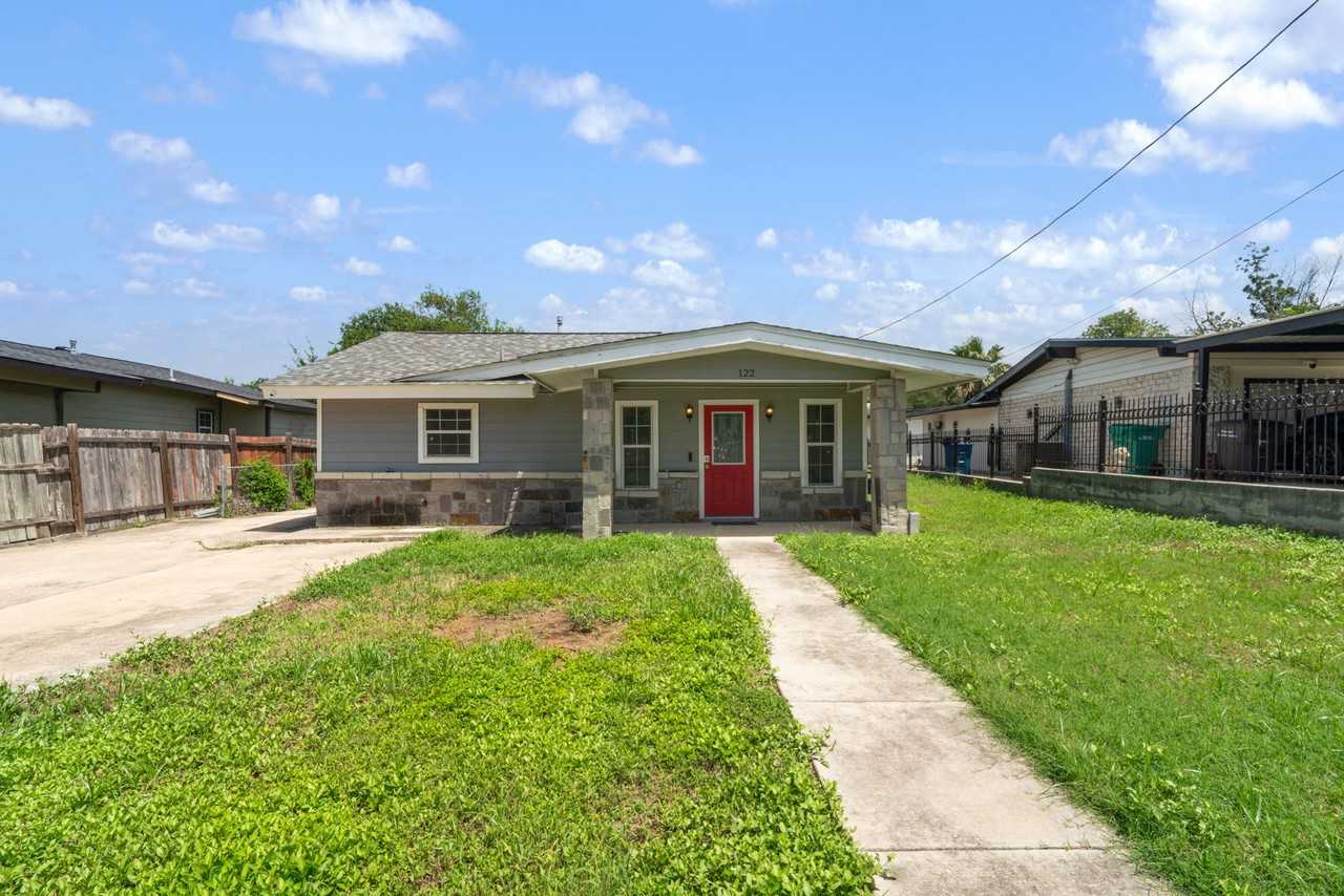 122 Colleen Dr - Photo 2 of 30