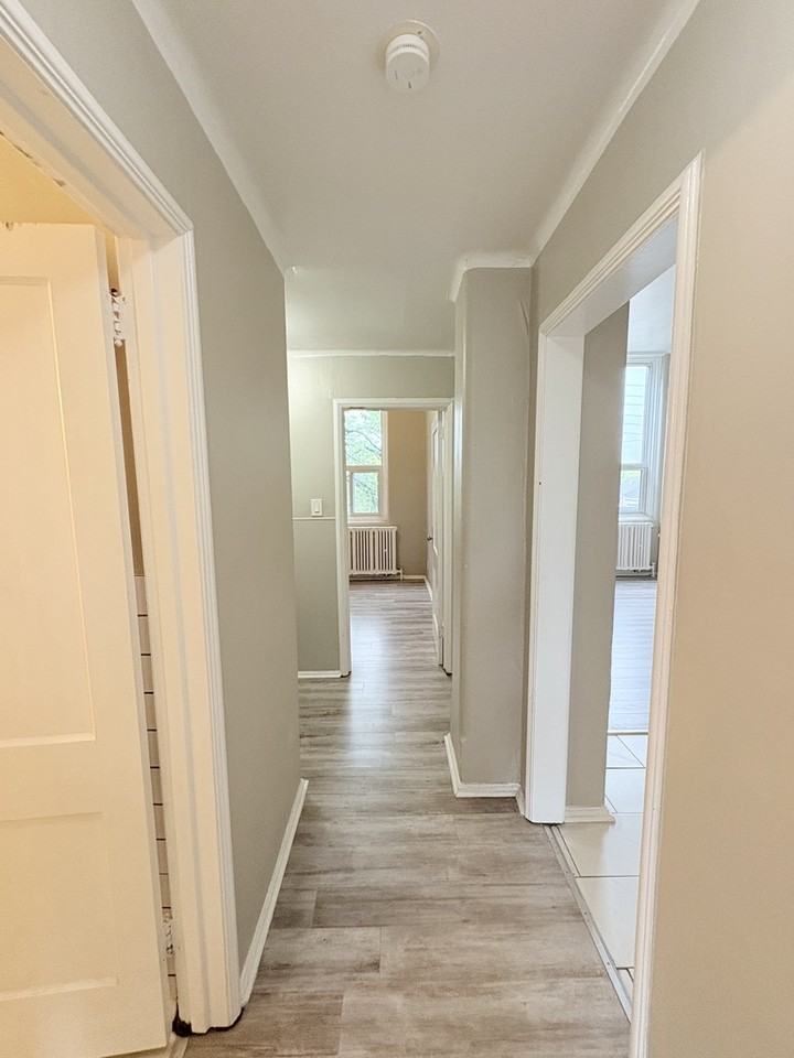 1106 Lincoln Rd - Photo 3 of 22