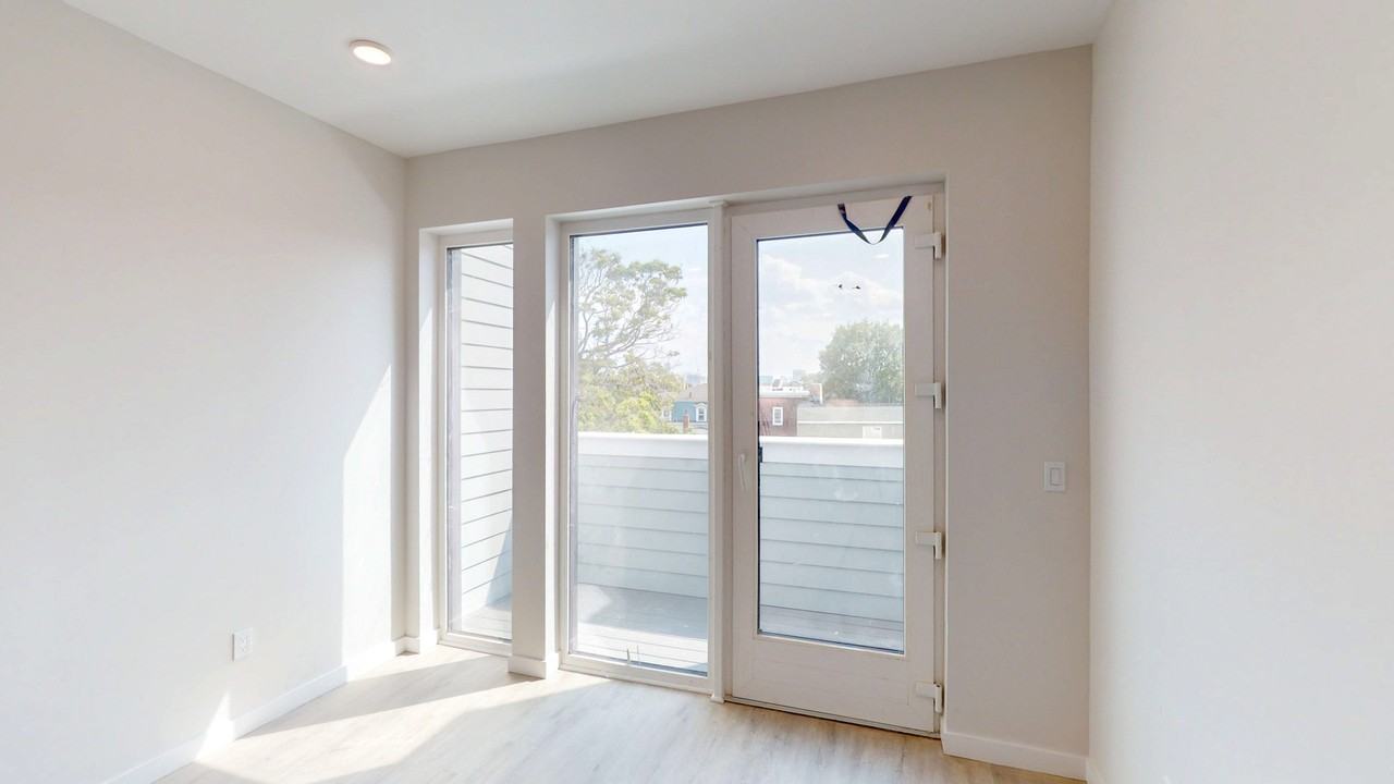 24 Mount Pleasant St #404 - Photo 7 of 17
