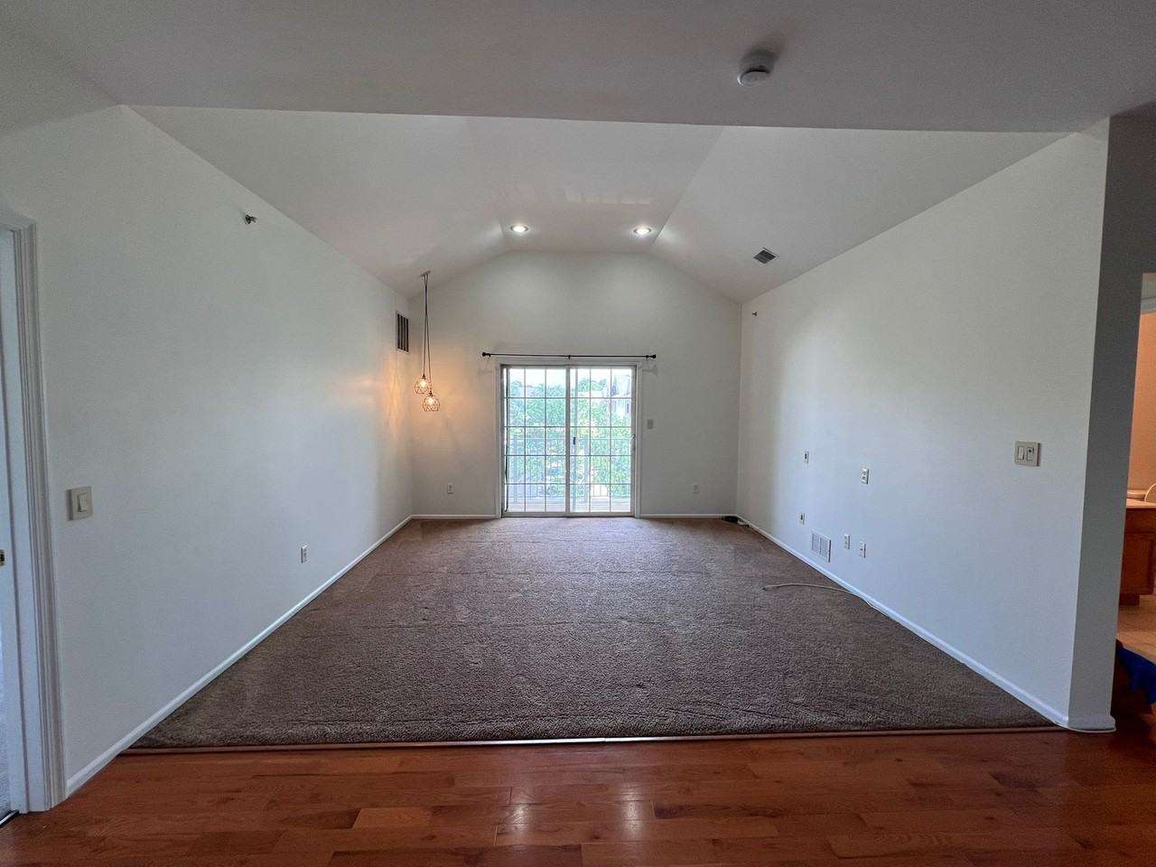 933 Del Negro Ct - Photo 6 of 22