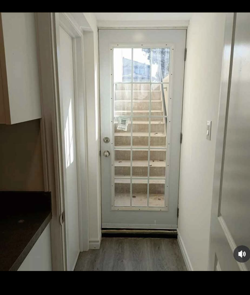 Confederation Pkwy & Eglinton Ave W - Photo 2 of 10