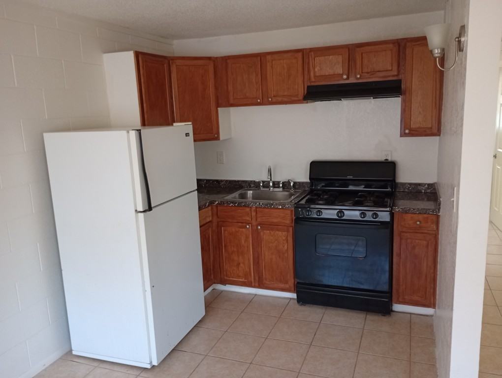 401 N D St #17 - Photo 6 of 12