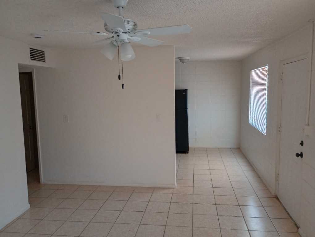 401 N D St #19 - Photo 7 of 18