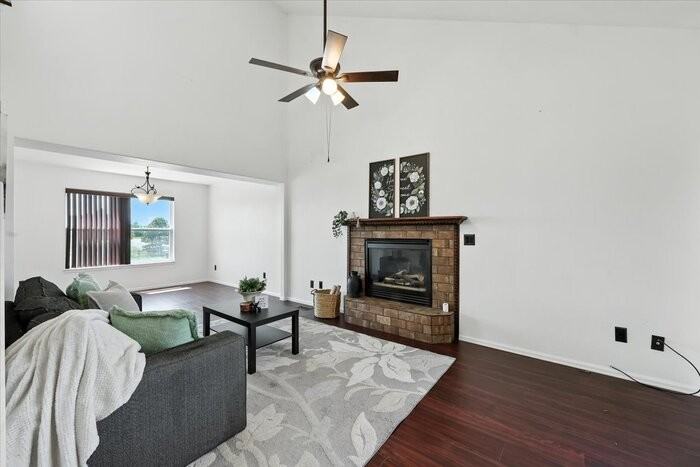 8318 Ivory Loop - Photo 3 of 10