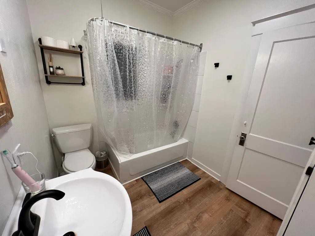 1741 Yale Ave - Photo 2 of 16