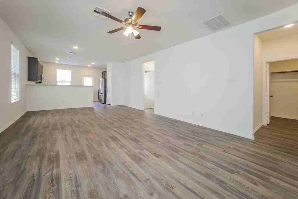 16630 Spirit St - Photo 5 of 17