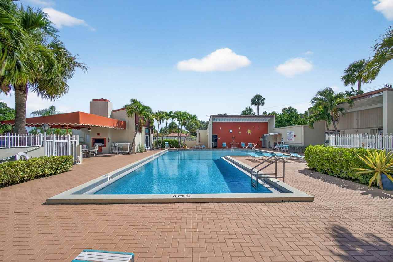 2532 Boundbrook Dr S #102 - Photo 4 of 30