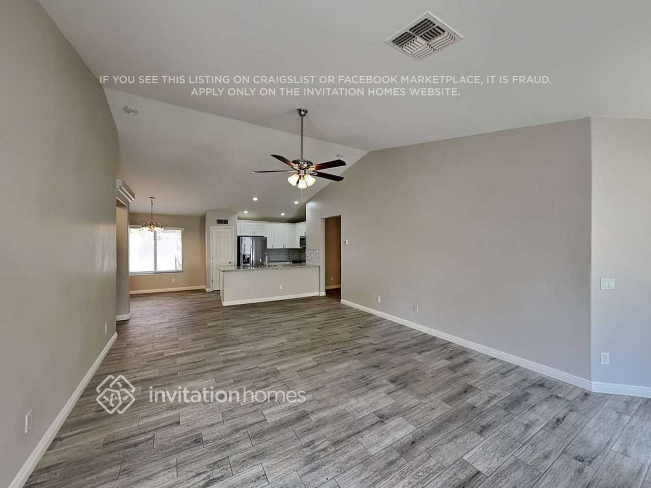12523 W Saint Moritz Ln - Photo 5 of 18