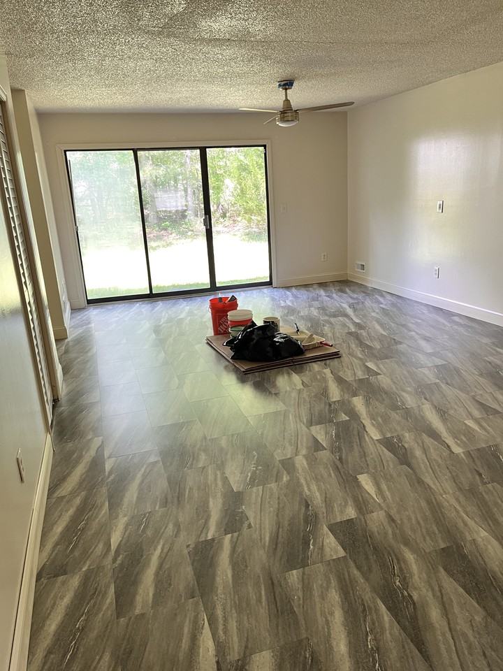 38 Greenwich Dr #38 - Photo 2 of 15