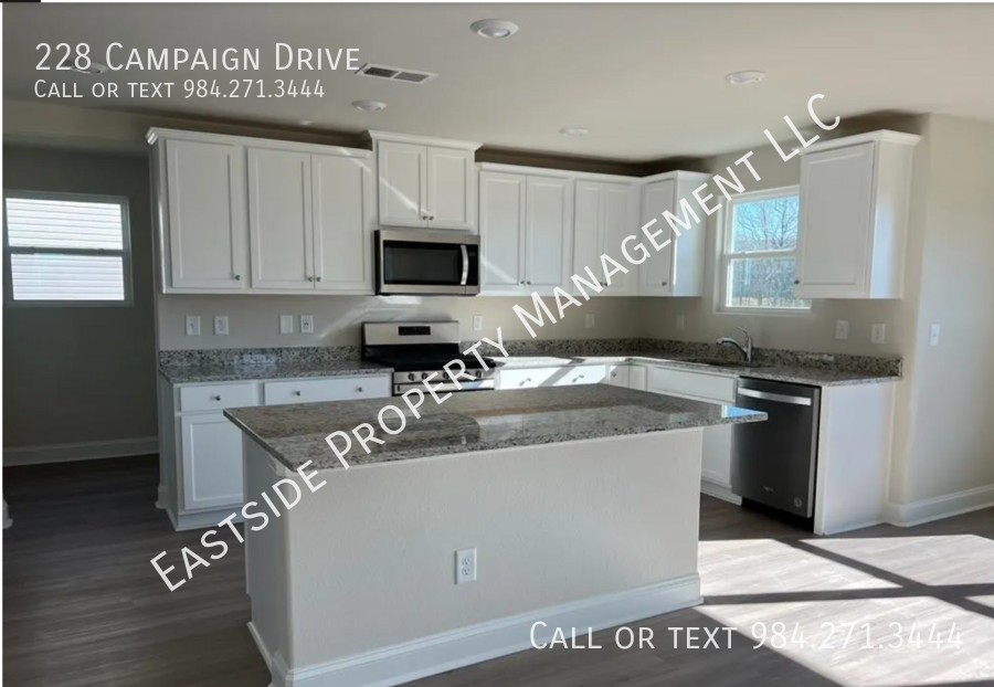 228 Campaign Dr - Photo 5 of 16