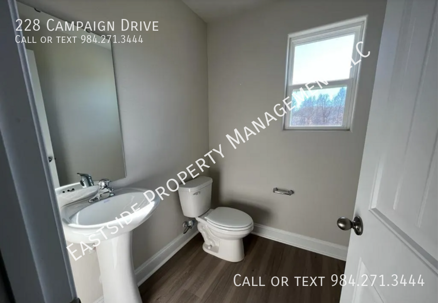 228 Campaign Dr - Photo 7 of 16