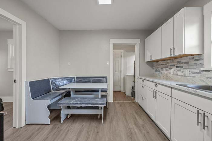 1610 Division Street - Photo 6 of 18