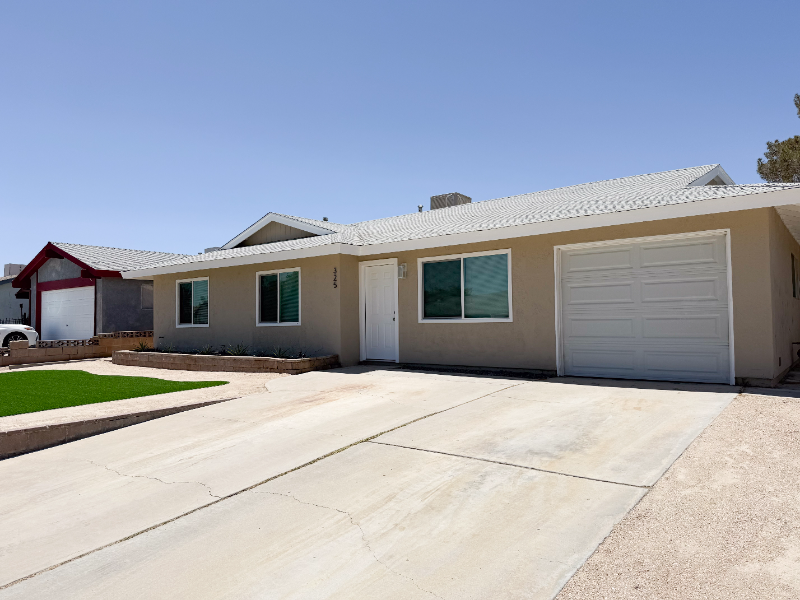 325 Dawn Ct - Photo 3 of 19