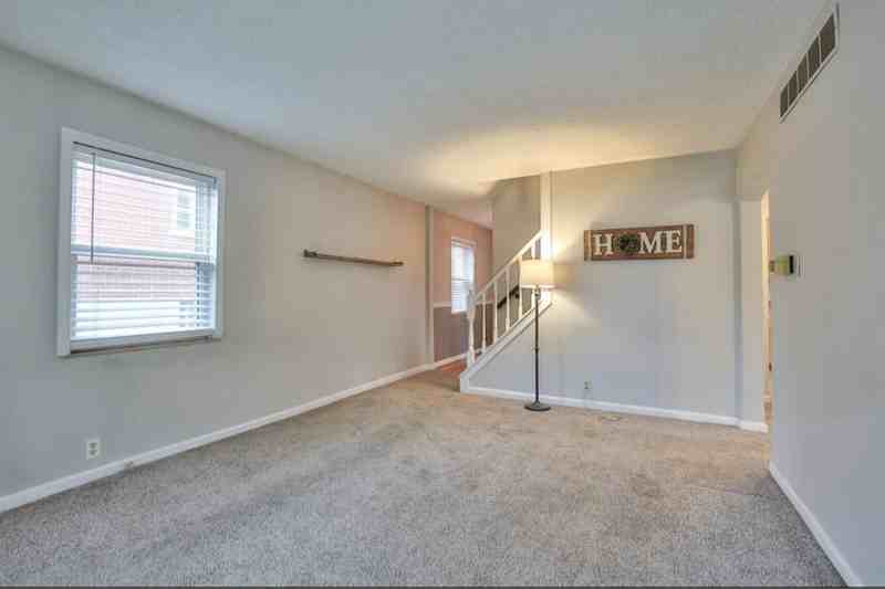 37 Towanda Dr - Photo 2 of 21