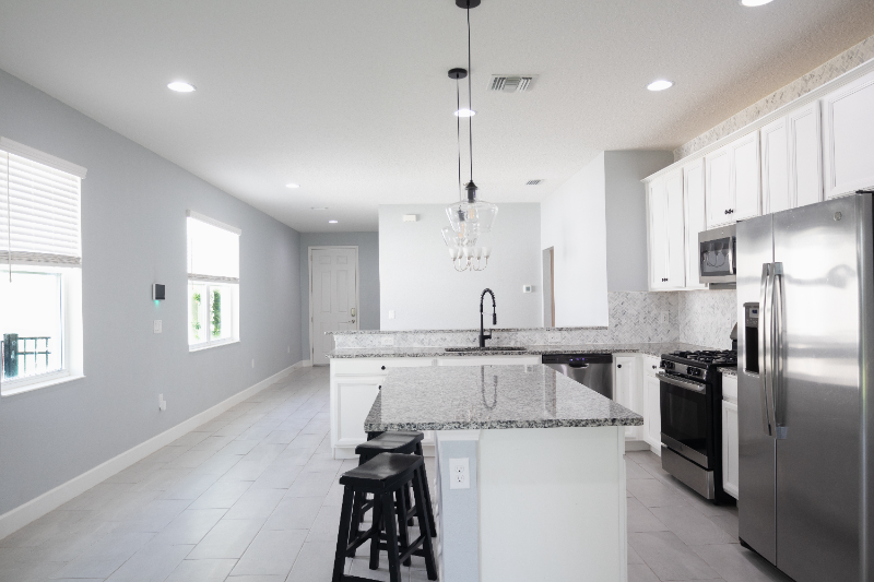 6126 Voyagers Pl - Photo 3 of 17