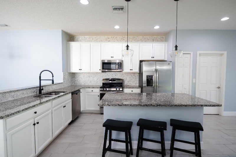 6126 Voyagers Pl - Photo 4 of 17