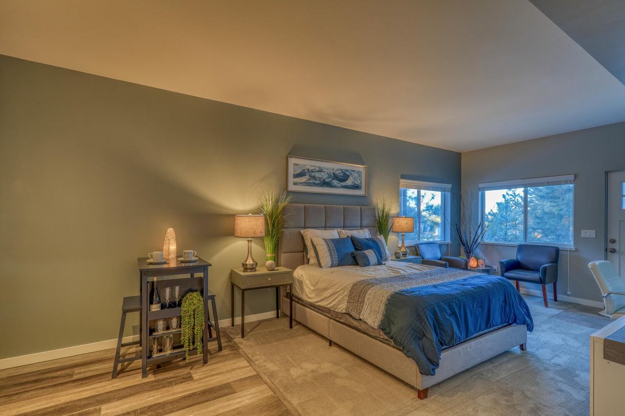 1048 Hills Circle - Photo 3 of 16