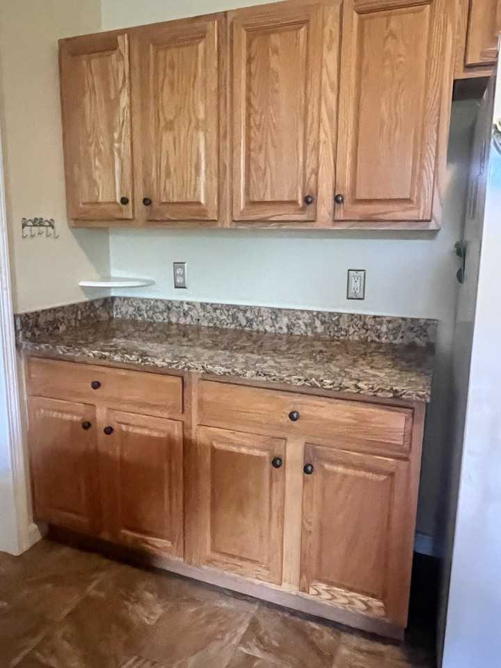 38 Chatham Dr #NA - Photo 3 of 31