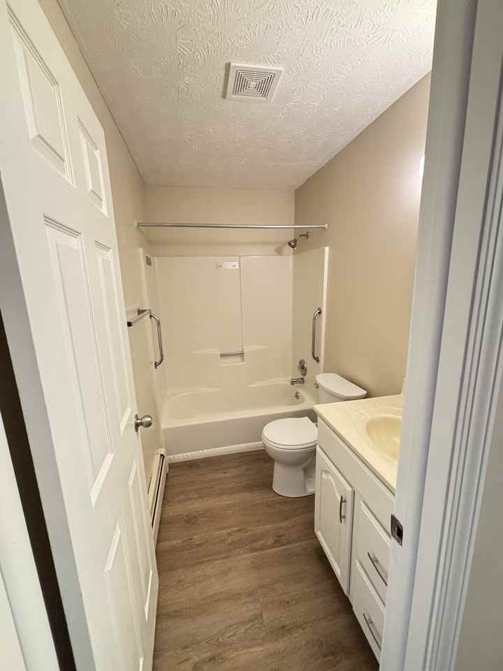 3776 Indian Run Dr #4 - Photo 3 of 13