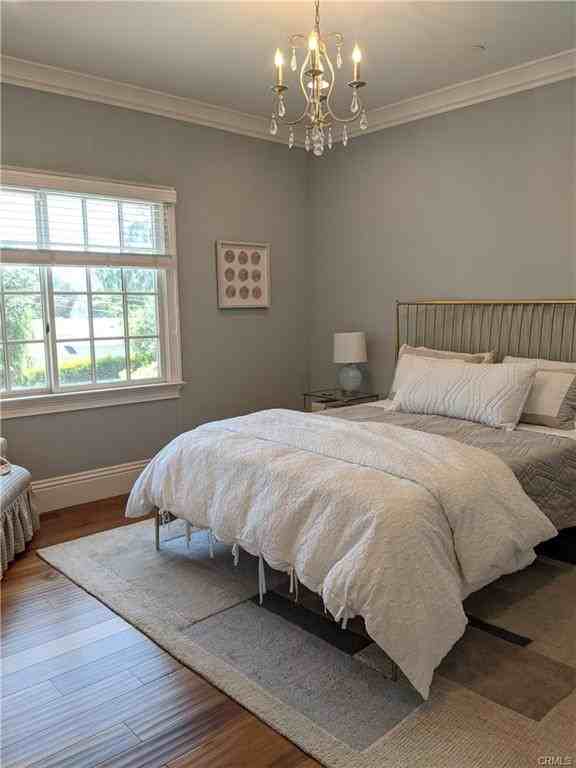 733 Craig Ave - Photo 2 of 8