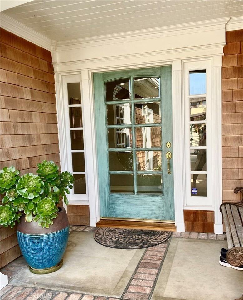 231 Avenida Princesa - Photo 7 of 35