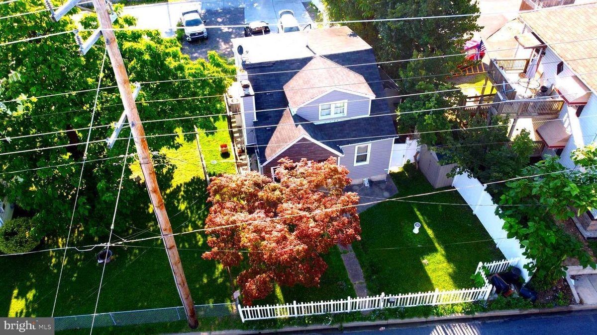 3611 Annapolis Rd - Photo 2 of 17