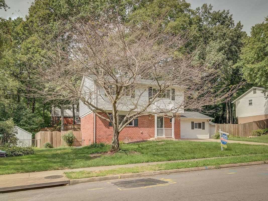 6812 Landor Ln - Photo 2 of 12