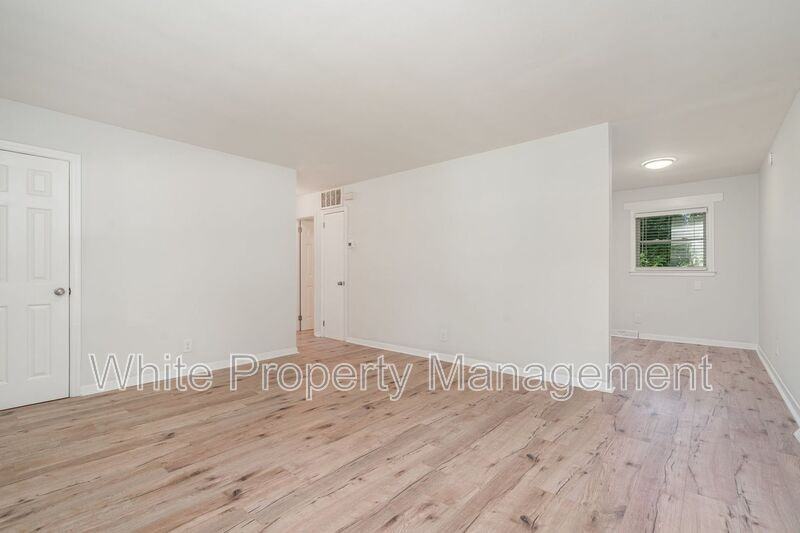 602 Camrose Dr - Photo 4 of 16