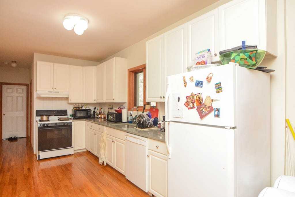 920 N Paulina St #2 - Photo 2 of 21