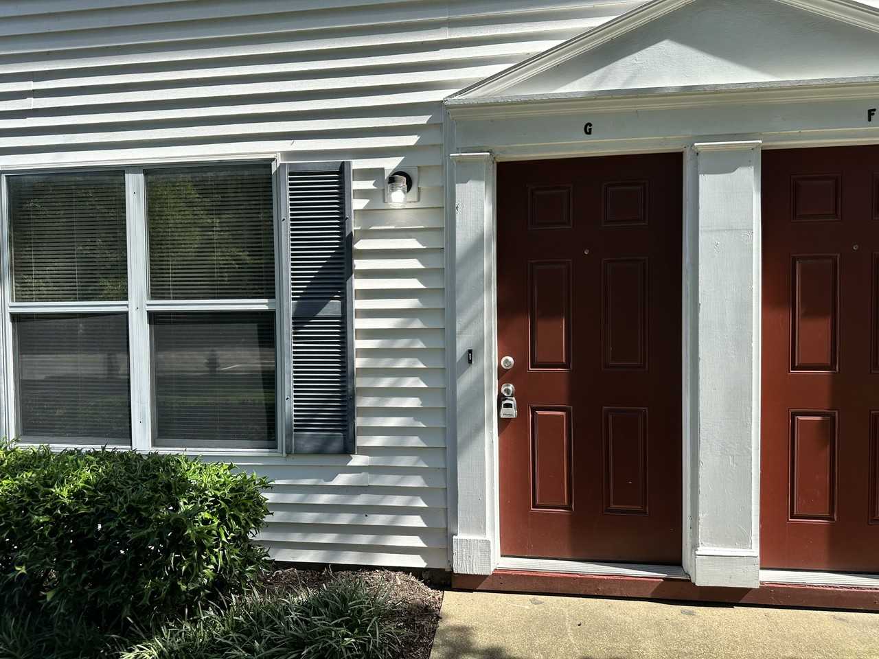 2018 E. Pembroke Ave - Photo 2 of 26