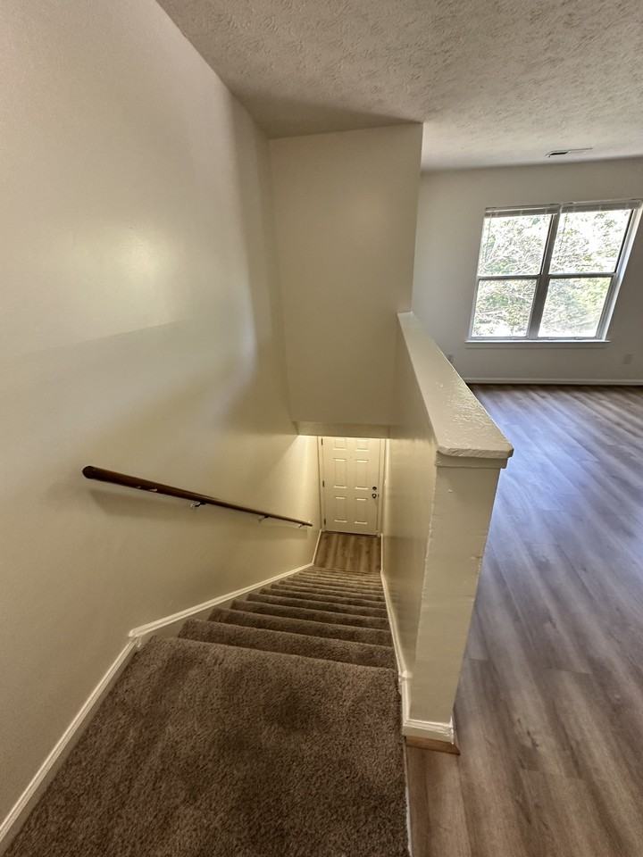 2018 E. Pembroke Ave - Photo 5 of 26