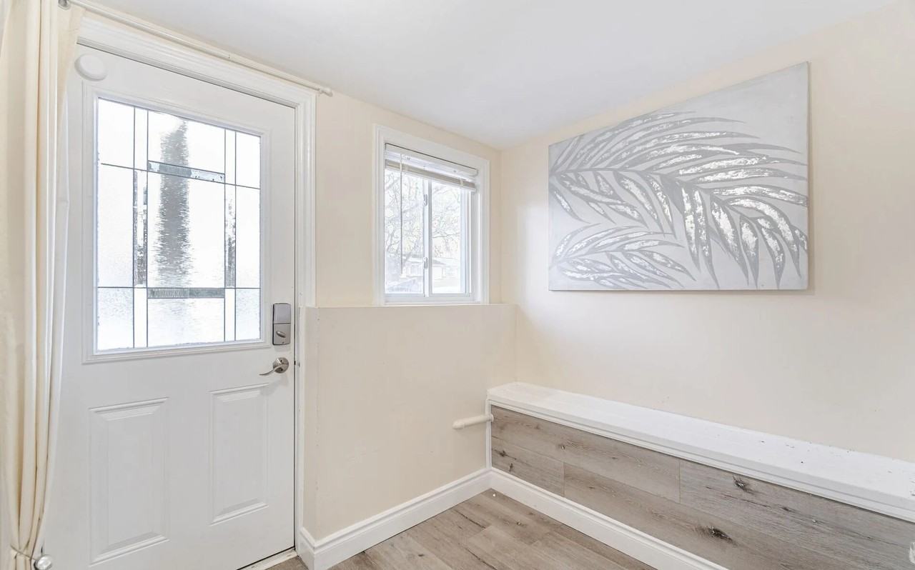 66 Gledhill Crescent - Photo 2 of 30