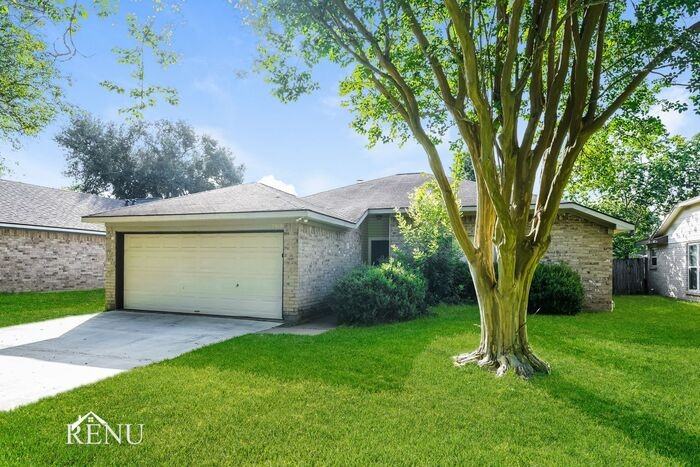 2910 Tarpon Dr - Photo 2 of 18