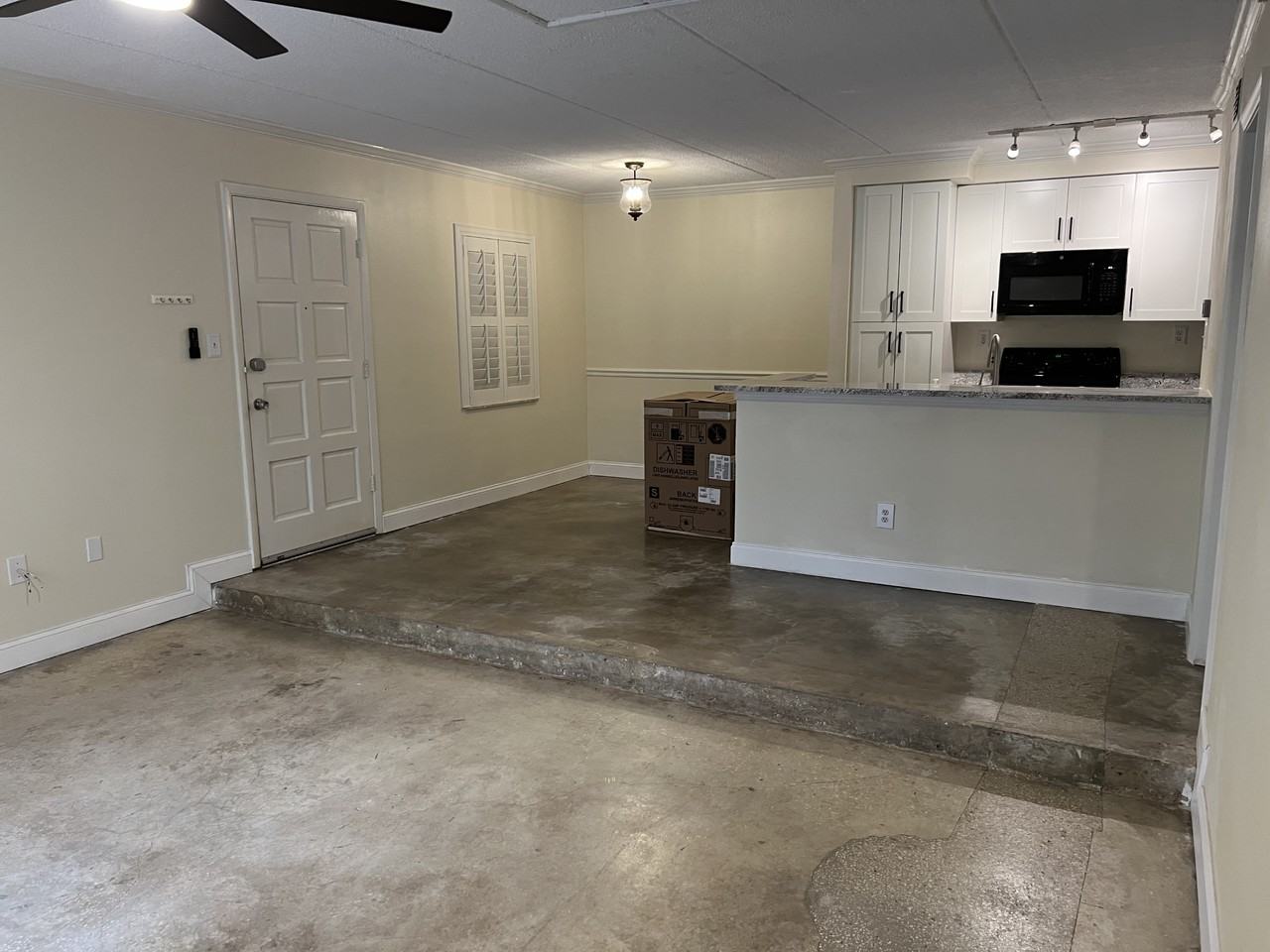 5305 San Sebastian Ct #128 - Photo 4 of 20