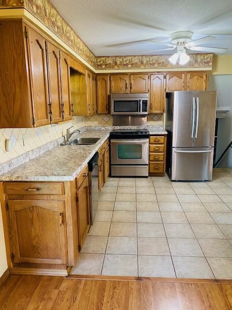 977 Donna Dr #NA - Photo 3 of 16