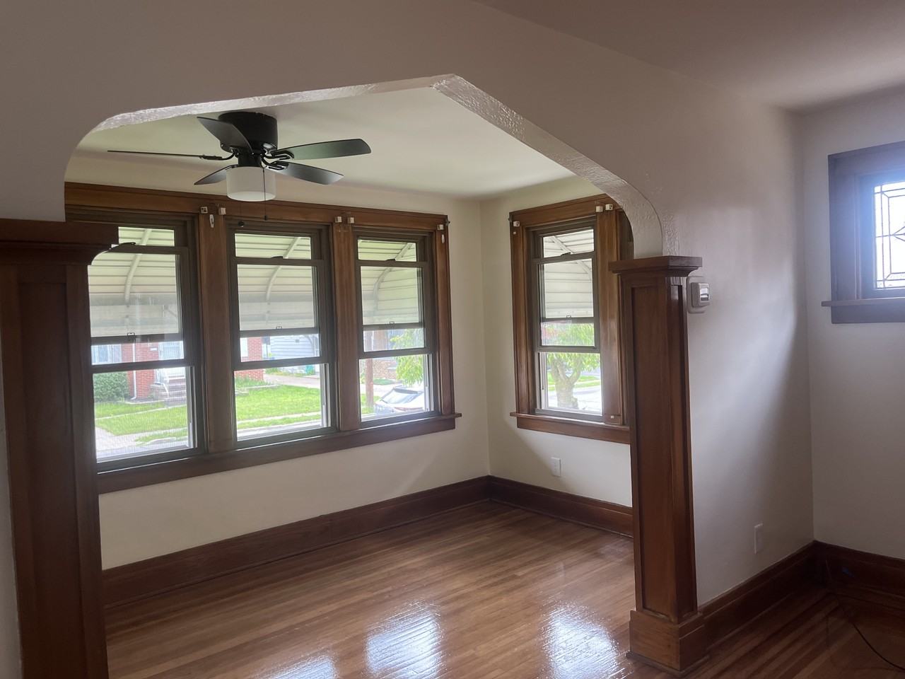 64 Reed Ave - Photo 6 of 24