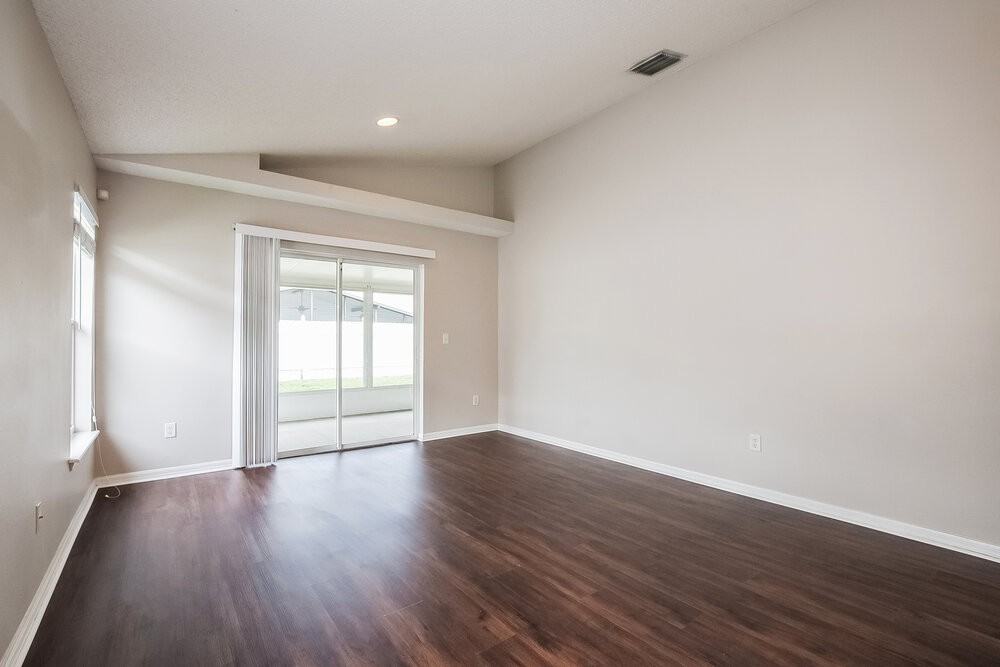 914 Copenhagen Way - Photo 4 of 17