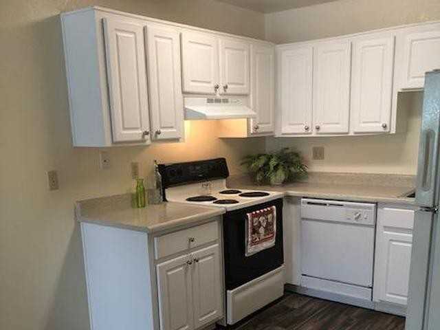 132 Fountain Oaks Circle - Photo 4 of 13