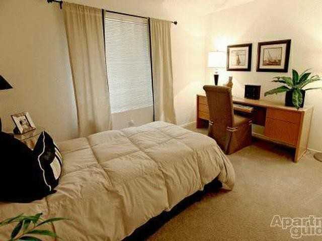 132 Fountain Oaks Circle - Photo 6 of 13