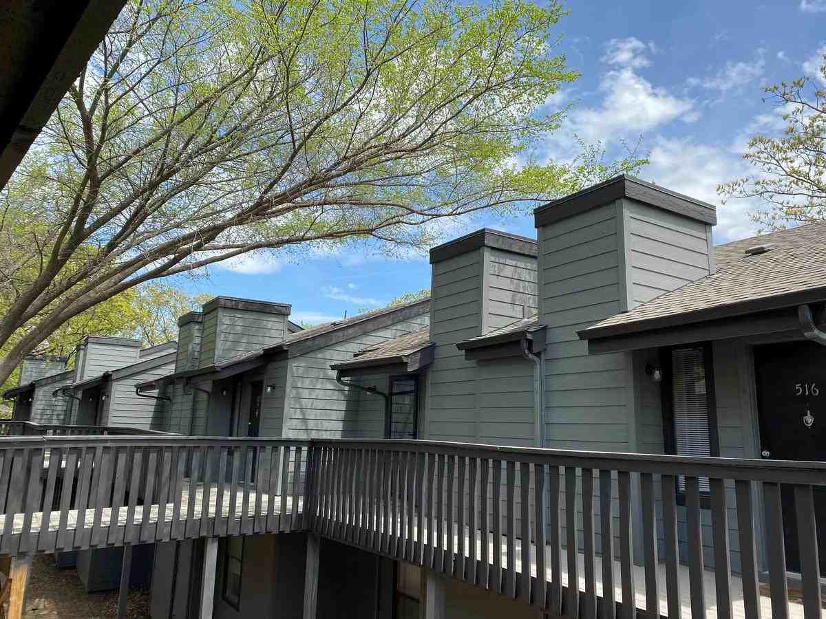 7727 S Yale Ave - Photo 3 of 19