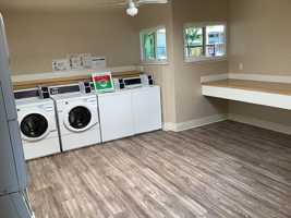 featured image of 1650 Park Ln
