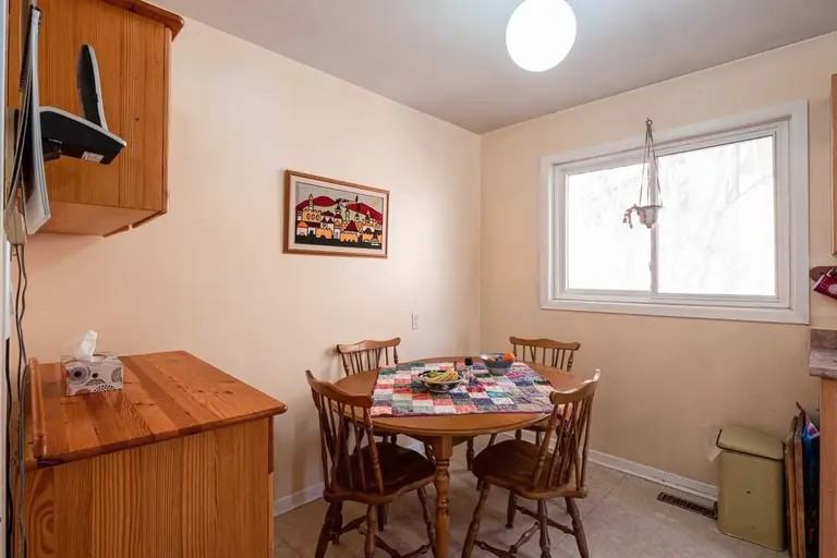 96 Libby Blvd - Photo 3 of 10