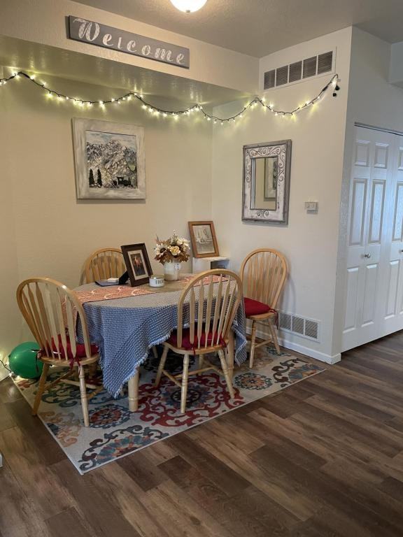 1008 Granite Ct - Photo 3 of 14